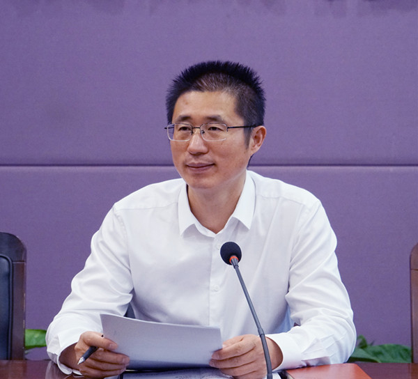 我校学习热议习近平总书记给全国优秀教师代表致信重要精神