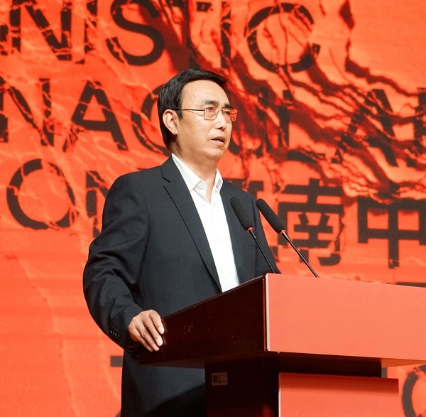 “此时此地——人文风土论坛”在我校举办