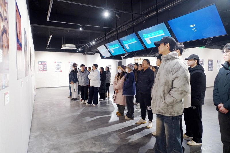 第四届“创意河南”艺术设计大赛获奖作品展暨“设计创新 赋能河南”高等学校设计教育高质量发展学术研讨会在我校举行