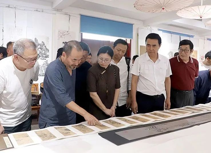 翰墨润中原赋能乡村美育丨我校与温县举行共建大学生社会实践基地揭牌仪式 图片