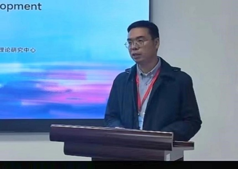 我校石品校长等参加在郑州大学举办的“第七届文学、艺术与人文发展国际学术会议” 我校石品校长等参加在郑州大学举办的“第七届文学、艺术与人文发展国际学术会议”