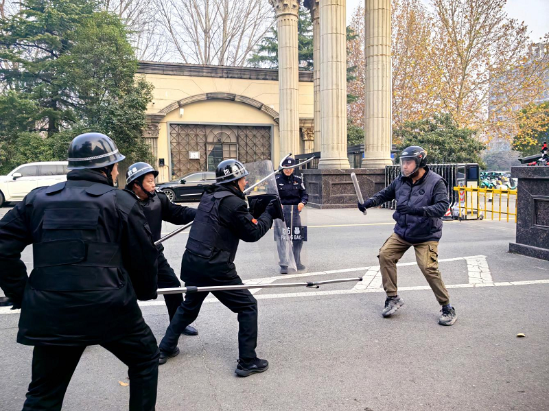 校警社联动筑防线，实战演练护平安—郑州美术学院成功举办反恐防暴应急综合演练