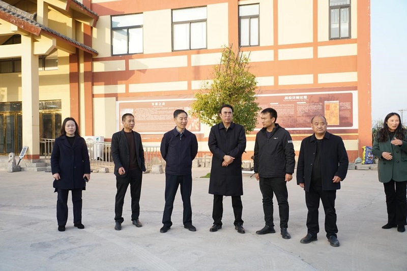 我校师生赴中牟县开展“艺术赋能乡村振兴”主题采风活动