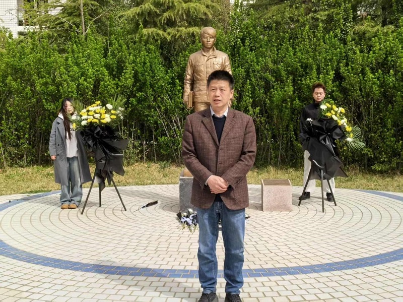 缅怀孟瑞鹏精神 书写青春新华章 ——郑州美术学院师生代表赴华北水利水电大学开展主题教育活动