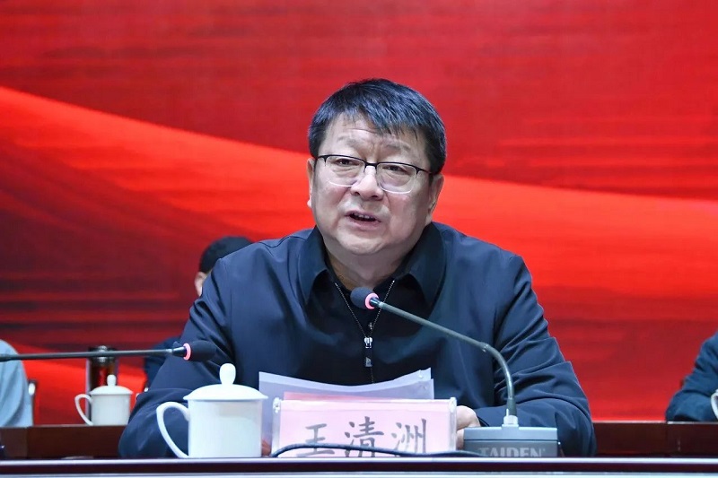 我校在河南省美术家协会2025年度工作会议上 获“优秀组织奖”等荣誉称号