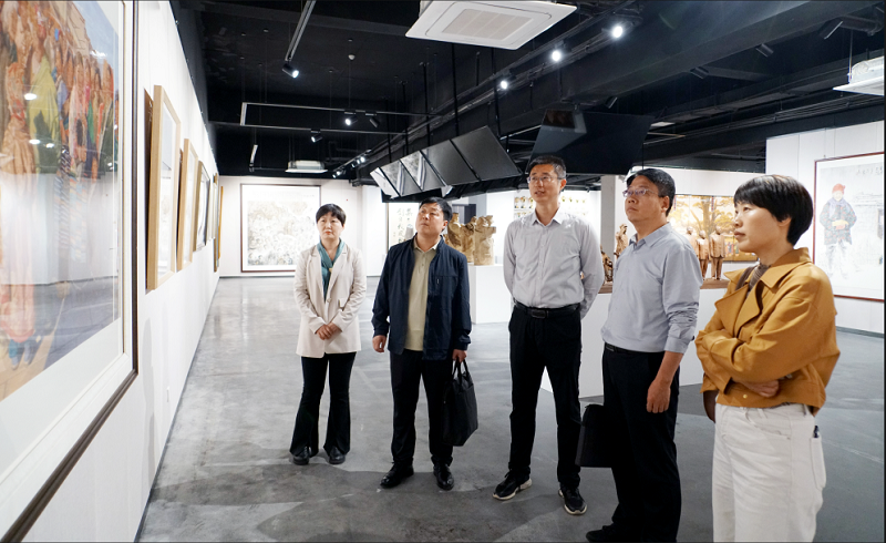 ​河南省教育厅学生资助工作绩效评价专家莅临郑州美术学院检查指导工作