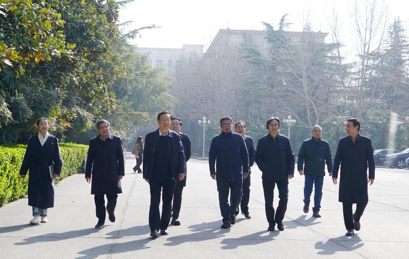 河南省政协原副主席高体健一行莅临我校调研指导工作