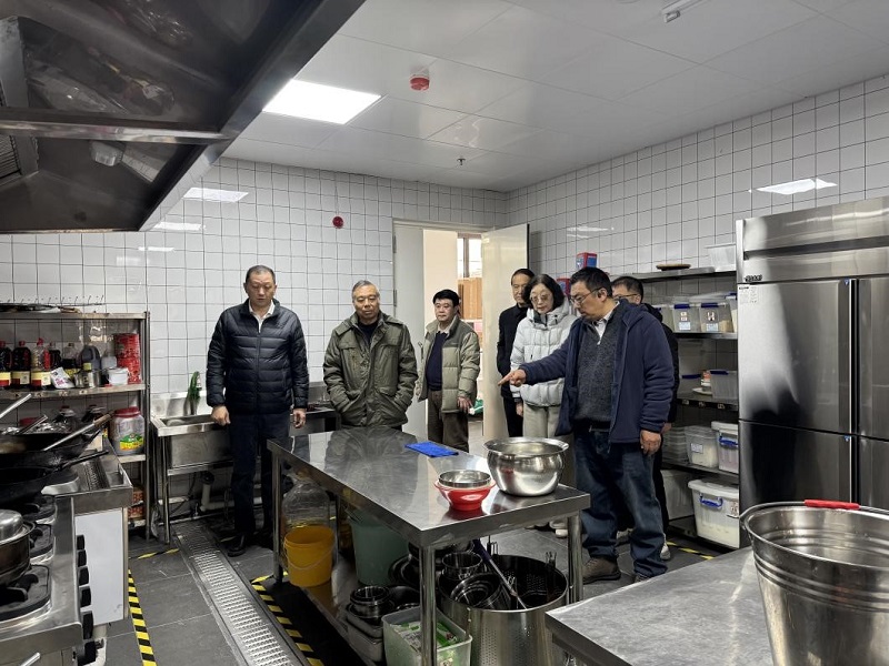 我校召开2026年春季学期安全稳定工作专题会议