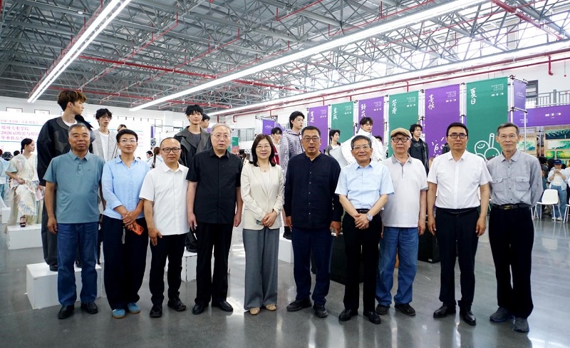 郑州美术学院2026届毕业作品展重磅启幕 郑州美术学院2026届毕业作品展重磅启幕