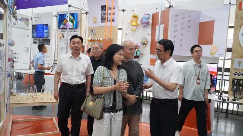 郑州美术学院2026届毕业作品展重磅启幕 郑州美术学院2026届毕业作品展重磅启幕