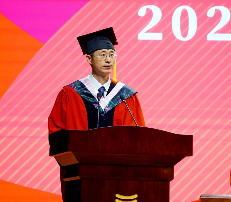 笔墨逐梦启新程 艺路扬帆向未来——我校隆重举行2026届毕业生毕业典礼暨学位授予仪式 笔墨逐梦启新程 艺路扬帆向未来——我校隆重举行2026届毕业生毕业典礼暨学位授予仪式