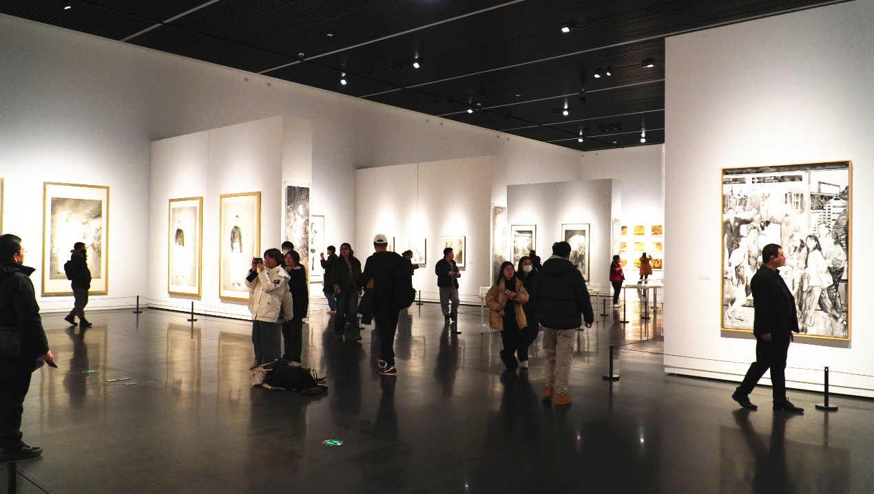 我校名誉教授王颖生绘画作品展在郑州美术馆隆重开幕