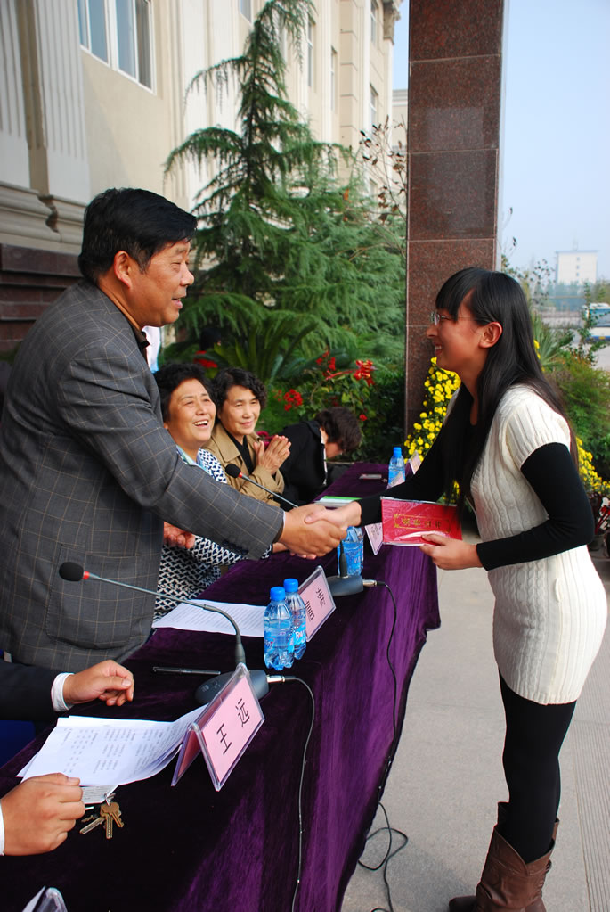 我院2007—2008学年评优奖先表彰大会隆重举行 我院2007—2008学年评优奖先表彰大会隆重举行