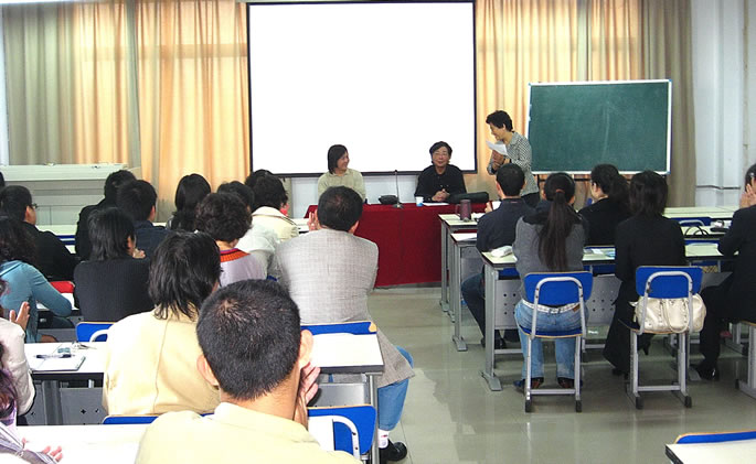 江南大学杨茂川、王瑞中两位教授来我院讲学 江南大学杨茂川、王瑞中两位教授来我院讲学