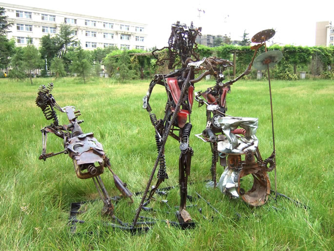 我院雕塑专业毕业作品入选北京2010中外高校毕业生优秀雕塑作品展 我院雕塑专业毕业作品入选北京2010中外高校毕业生优秀雕塑作品展