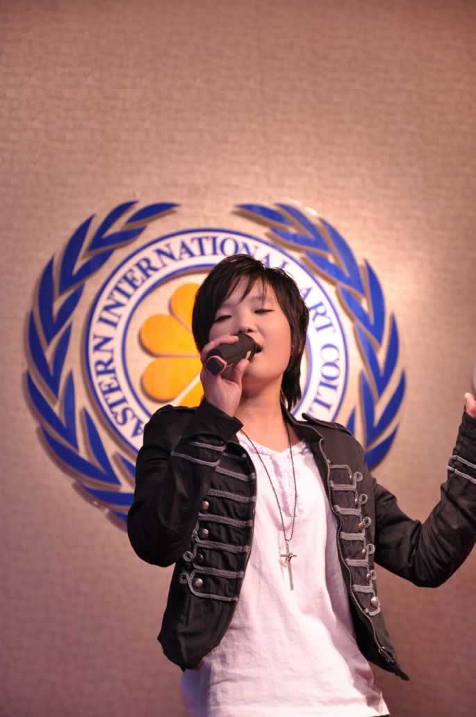 “绽放的青春”2010级迎新晚会圆满结束 “绽放的青春”2010级迎新晚会圆满结束