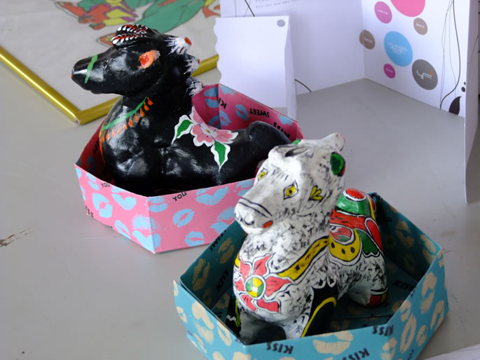 2009级本科装潢专业举办《民间美术》作业展 2009级本科装潢专业举办《民间美术》作业展