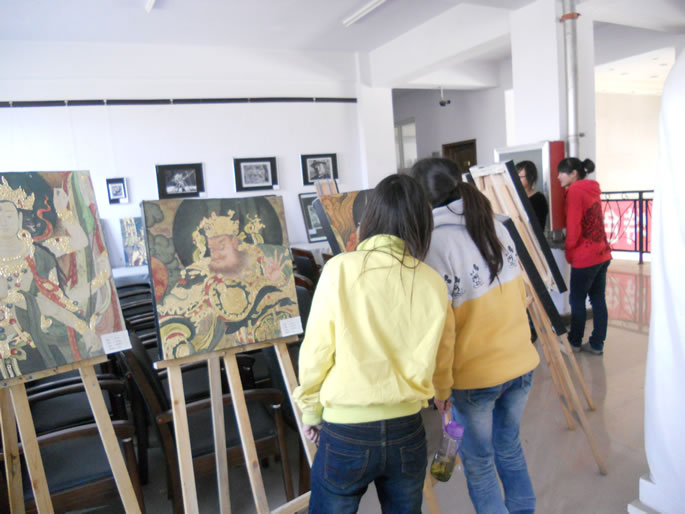 我院成功举办壁画、漆画、版画学生作品展 我院成功举办壁画、漆画、版画学生作品展