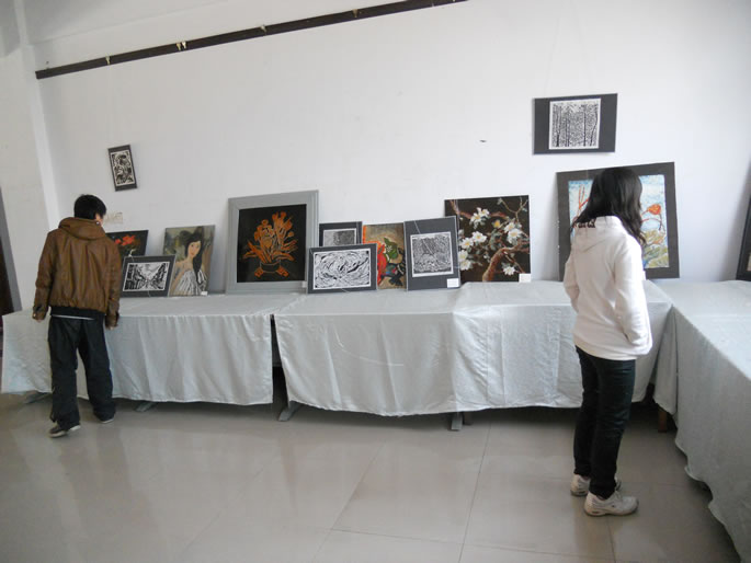 我院成功举办壁画、漆画、版画学生作品展 我院成功举办壁画、漆画、版画学生作品展