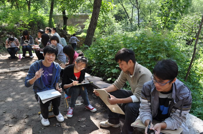 我院2009级学生远赴太行山写生 我院2009级学生远赴太行山写生