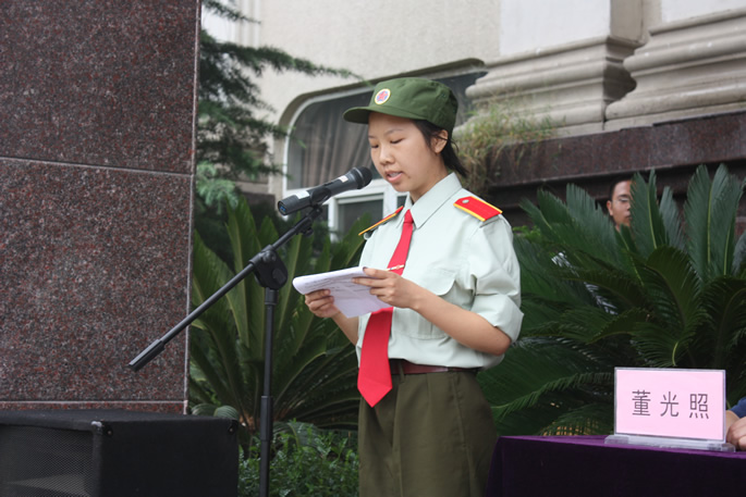 我院2010级新生开学典礼暨军训动员大会隆重举行 我院2010级新生开学典礼暨军训动员大会隆重举行