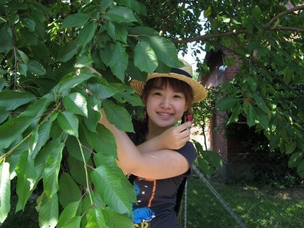 我院服装艺术设计专业张潇同学被英国南安普顿大学时尚管理专业的录取 我院服装艺术设计专业张潇同学被英国南安普顿大学时尚管理专业的录取