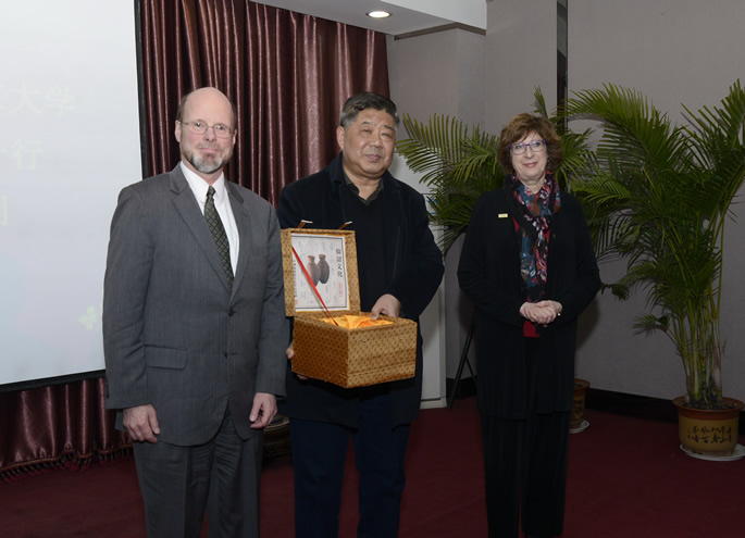 美国水牛城大学代表团一行莅临我院参观访问 美国水牛城大学代表团一行莅临我院参观访问