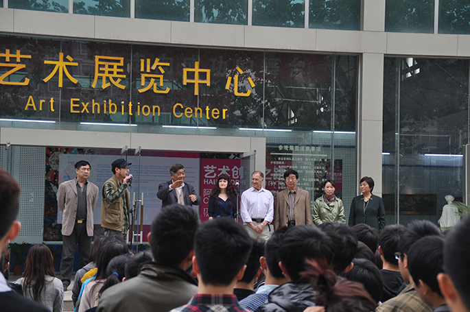 外籍教师阿克桑娜油画作品展顺利开幕 外籍教师阿克桑娜油画作品展顺利开幕