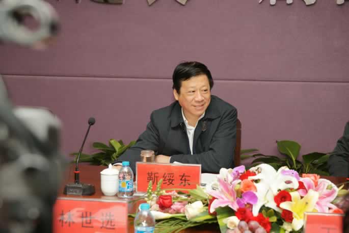 河南省政协靳绥东副主席一行莅临我院考察指导工作 河南省政协靳绥东副主席一行莅临我院考察指导工作