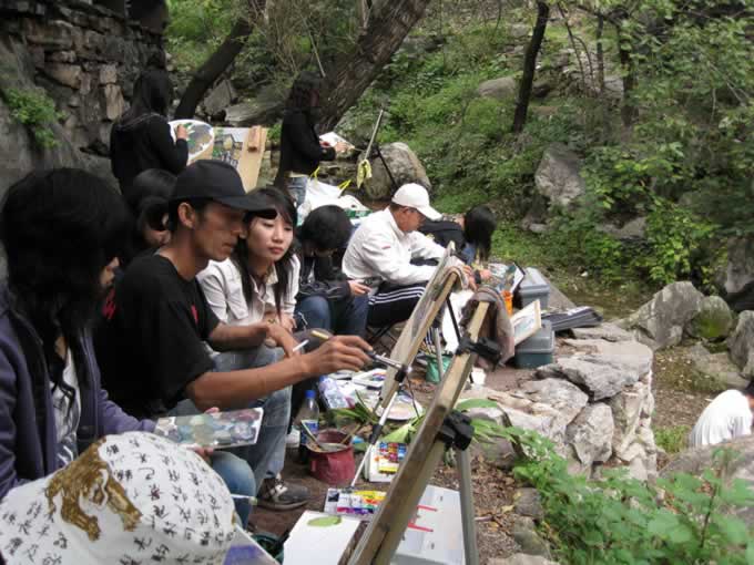 我院2007级本科装潢、环艺专业学生太行山写生实践纪实 我院2007级本科装潢、环艺专业学生太行山写生实践纪实