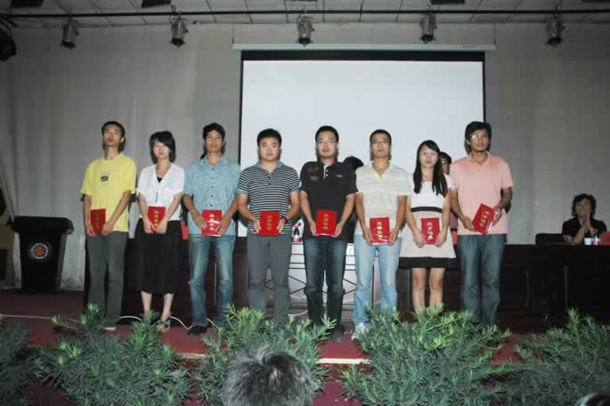院举行2012—2013学年第一学期期初全体教职工大会