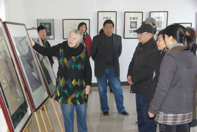娜塔莉娅师生作品展彰显装饰新风格 娜塔莉娅师生作品展彰显装饰新风格