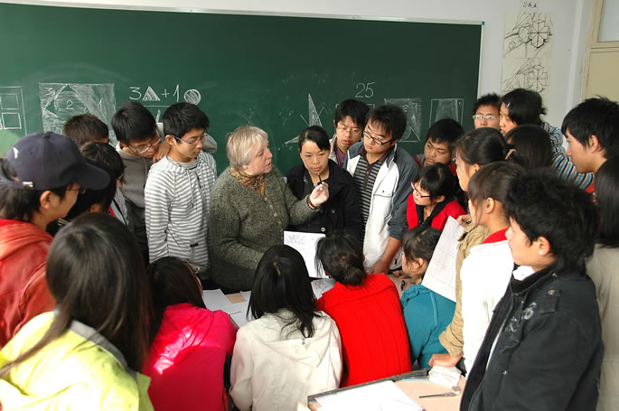 跨越国界的师生情谊,学习娜塔莉娅教授爱岗敬业精神 跨越国界的师生情谊,学习娜塔莉娅教授爱岗敬业精神