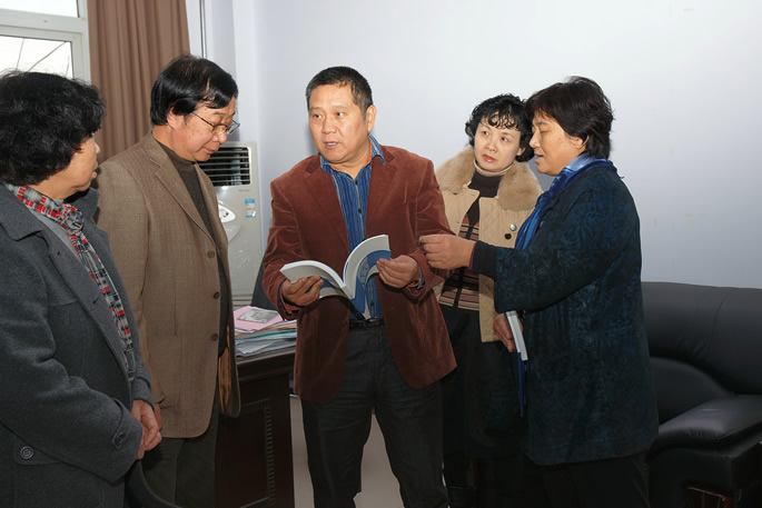 河南省文联主席马国强先生莅临我院指导工作 河南省文联主席马国强先生莅临我院指导工作