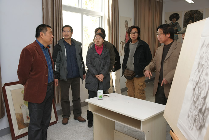 河南省文联主席马国强先生莅临我院指导工作 河南省文联主席马国强先生莅临我院指导工作