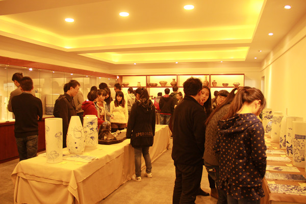 陶艺专业成立三周年暨师生作品展开幕 陶艺专业成立三周年暨师生作品展开幕