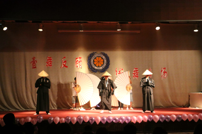 “一舞”反顾——艺术团街舞队举办专场演出 “一舞”反顾——艺术团街舞队举办专场演出
