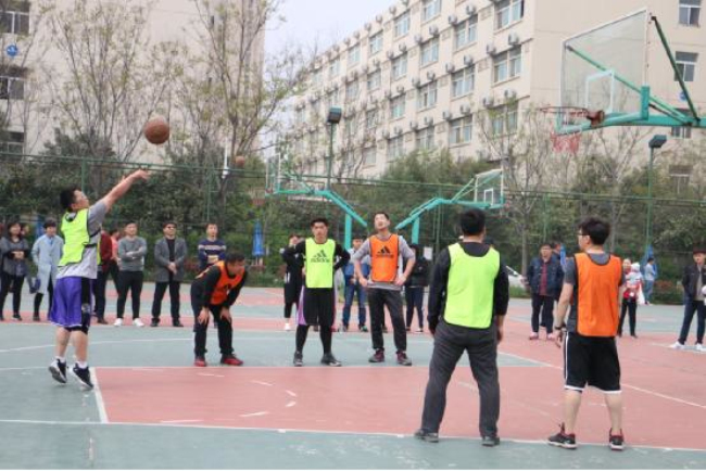 我院首届教职工篮球比赛圆满落幕 我院首届教职工篮球比赛圆满落幕