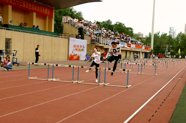 凯奏青春旋律,演绎阳光体育 —轻院运动会易斯顿再创佳绩 凯奏青春旋律,演绎阳光体育 —轻院运动会易斯顿再创佳绩
