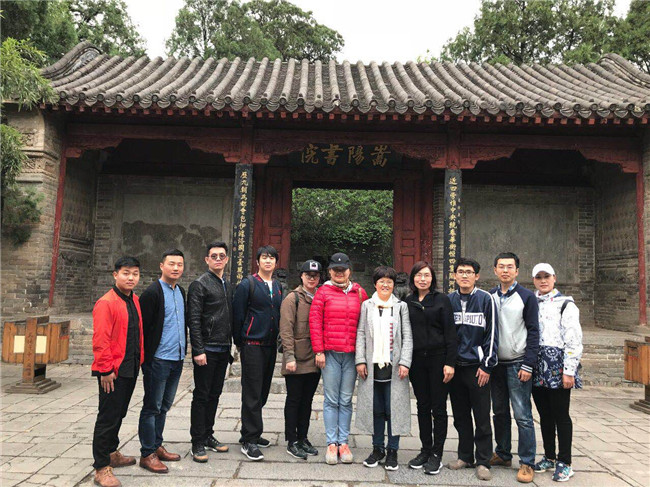 美术教育中原行,带你了解易斯顿--2018美术教育中原行第二期圆满结束! 美术教育中原行,带你了解易斯顿--2018美术教育中原行第二期圆满结束!