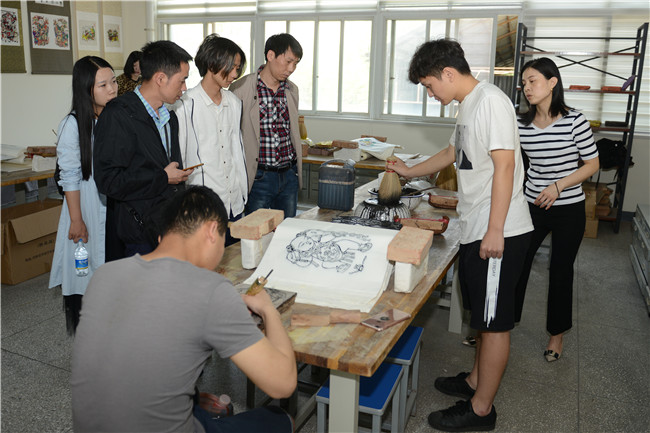 开放办学,携手育人 ——2018美术教育中原行活动圆满收官 开放办学,携手育人 ——2018美术教育中原行活动圆满收官