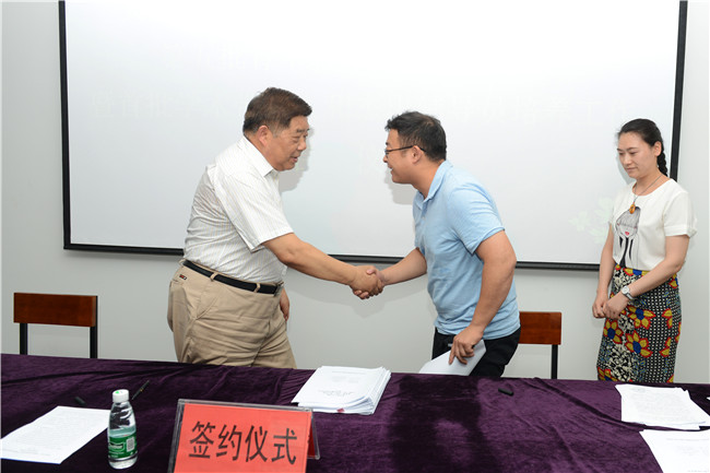 我院在加快教师队伍建设方面又出新举措 我院在加快教师队伍建设方面又出新举措