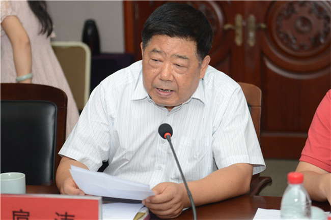 河南省教育界学习贯彻习近平总书记 给中央美术学院老教授回信重要精神座谈会在我院召开 河南省教育界学习贯彻习近平总书记 给中央美术学院老教授回信重要精神座谈会在我院召开
