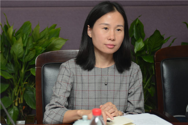 河南省教育界学习贯彻习近平总书记 给中央美术学院老教授回信重要精神座谈会在我院召开 河南省教育界学习贯彻习近平总书记 给中央美术学院老教授回信重要精神座谈会在我院召开