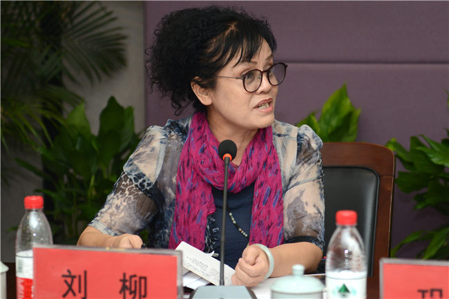 河南省教育界学习贯彻习近平总书记 给中央美术学院老教授回信重要精神座谈会在我院召开 河南省教育界学习贯彻习近平总书记 给中央美术学院老教授回信重要精神座谈会在我院召开