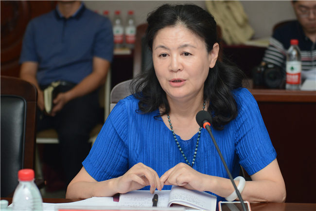 河南省教育界学习贯彻习近平总书记 给中央美术学院老教授回信重要精神座谈会在我院召开 河南省教育界学习贯彻习近平总书记 给中央美术学院老教授回信重要精神座谈会在我院召开