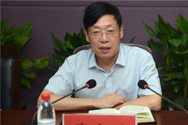 河南省教育界学习贯彻习近平总书记 给中央美术学院老教授回信重要精神座谈会在我院召开 河南省教育界学习贯彻习近平总书记 给中央美术学院老教授回信重要精神座谈会在我院召开