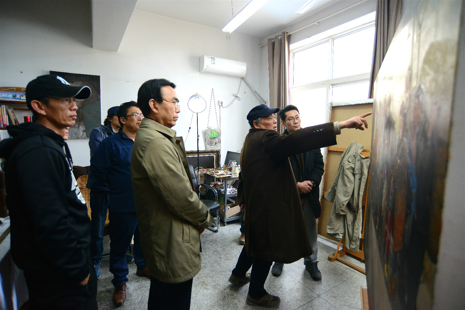 郑轻易斯顿美术学院召开第十三届全国美展工作协调会议 郑轻易斯顿美术学院召开第十三届全国美展工作协调会议