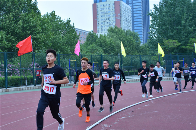 郑州轻工业大学第三十五届田径运动会圆满闭幕 郑州轻工业大学第三十五届田径运动会圆满闭幕