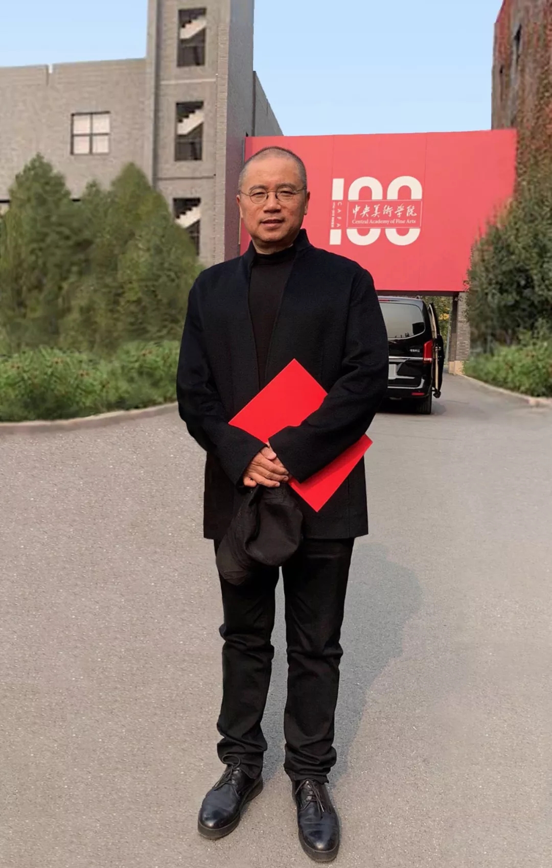 中央美术学院王颖生教授到我院讲学并受聘教授 中央美术学院王颖生教授到我院讲学并受聘教授